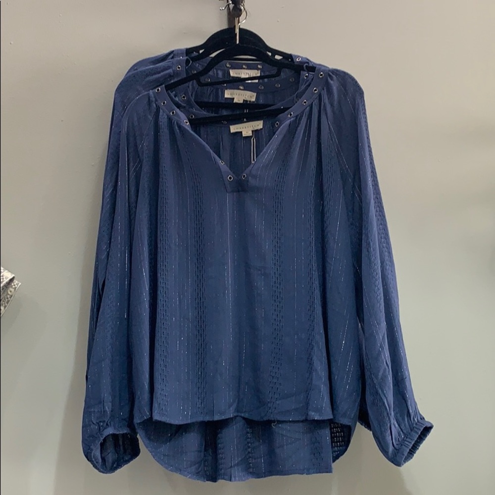 Love stitch navy top